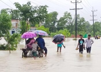 বিপদসীমা অতিক্রম করছে কক্সবাজারের নদ-নদীর পানি,খাবার ও বিশুদ্ধ পানির সংকট