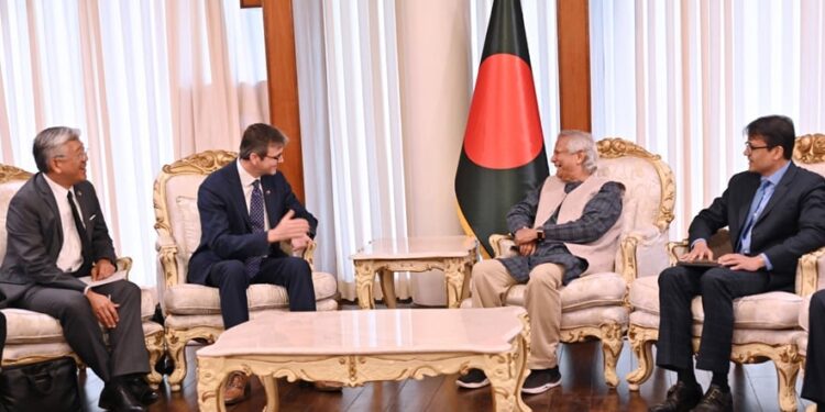দেশ পুনর্গঠনে মার্কিন সহায়তা চাইলেন প্রধান উপদেষ্টা 1 দেশ পুনর্গঠনে মার্কিন সহায়তা চাইলেন প্রধান উপদেষ্টা
