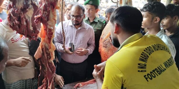 মহেশখালীতে মাংসের দাম অতিরিক্ত রাখায় ৪ ব্যবসায়ীকে জরিমানা