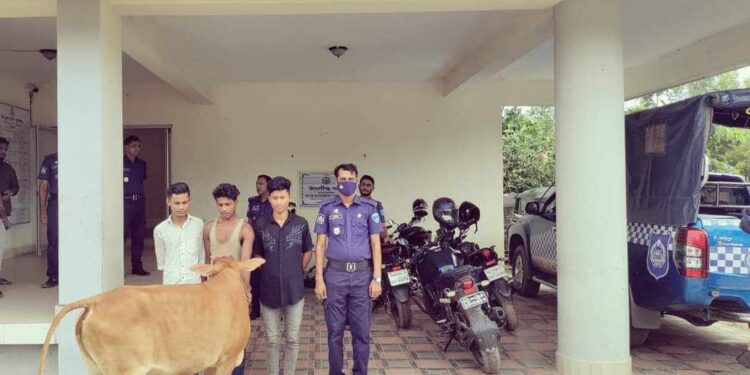 ঈদগাঁও থানা ভাংচুরের ঘটনায় মামলা