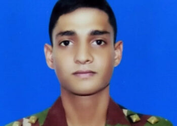 যৌথ বাহিনীর অভিযানকালে চকরিয়ায় সেনা কর্মকর্তা নিহতের ঘটনায় এলাকায় শোক ও ক্ষোভ