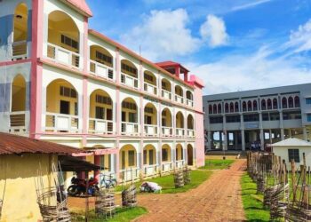কক্সবাজারে এইচএসসি ফলাফলে টপ টেন’এ রাজাখালী ফৈজুন্নেছা স্কুল এন্ড কলেজ