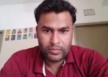চিরকুট লিখে অফিস সহকারীর আত্মহত্যা!