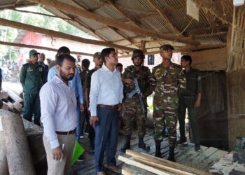 চকরিয়ায় সমিল উচ্ছেদ, গাছ জব্দ, পলিথিন পুড়িয়ে ধ্বংস