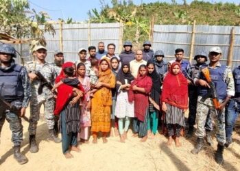 টেকনাফে অপহৃত একই পরিবারের ১১ সদস্য উদ্ধার