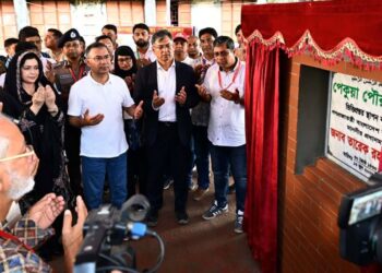 প্রধানমন্ত্রী পেকুয়া পৌরসভার ভিত্তিপ্রস্তর স্থাপন করলেন