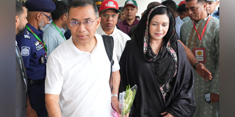 কক্সবাজারে পৌঁছেছেন প্রধানমন্ত্রী 1 কক্সবাজারে পৌঁছেছেন প্রধানমন্ত্রী